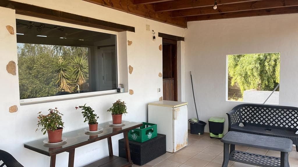 3 Zimmer Finca/Landgut zu verkaufen in Tuineje mit Pool - 469.000 € (Ref: 9554576)