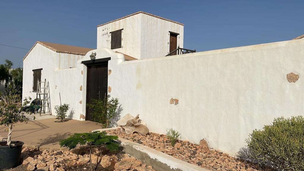 3 Zimmer Finca/Landgut zu verkaufen in Tuineje mit Pool - 469.000 € (Ref: 9554576)