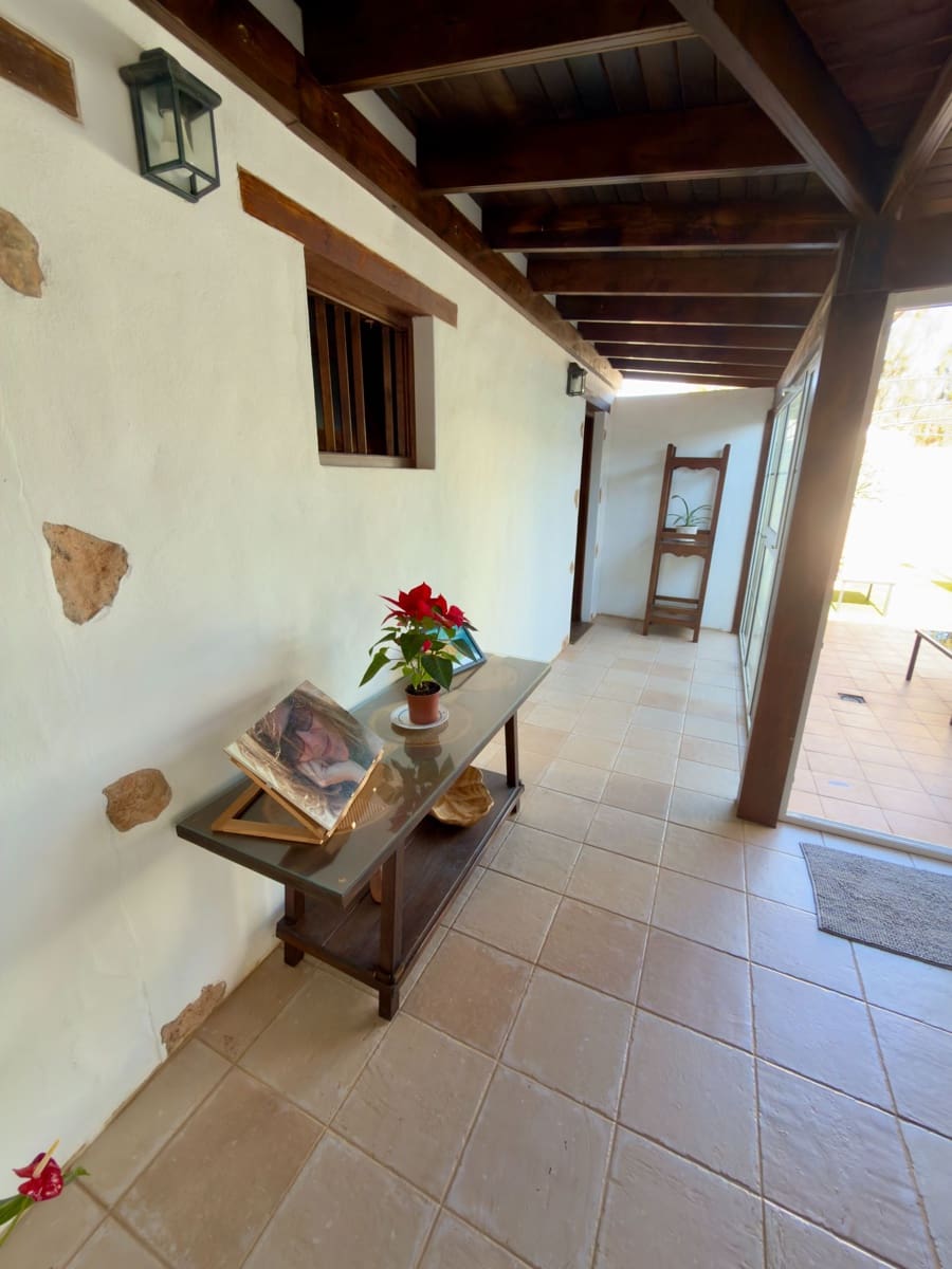 3 bedroom Finca/Country House for sale in Tuineje with pool - € 469,000 (Ref: 9554576)