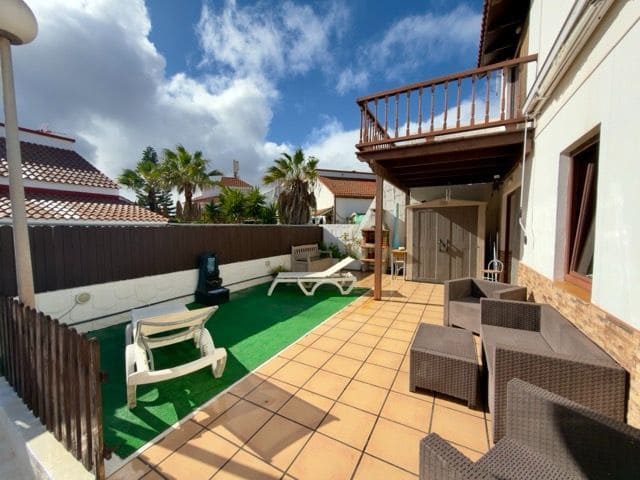 2 slaapkamer Huis te koop in Parque Holandes met zwembad - € 210.000 (Ref: 9554578)