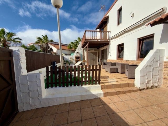 2 slaapkamer Huis te koop in Parque Holandés, La Oliva met zwembad - € 210.000 (Ref: 9554578)