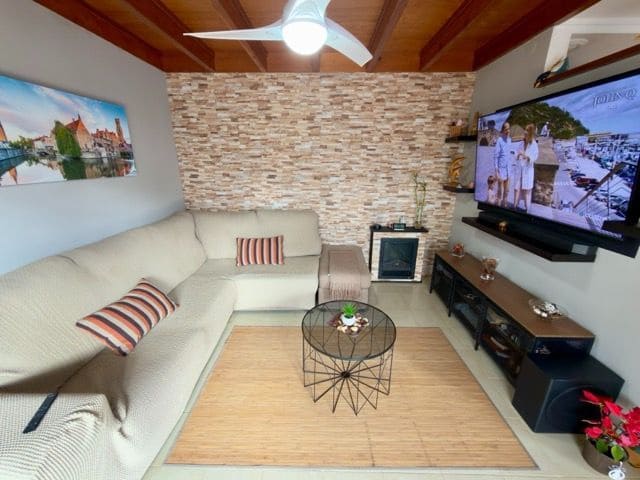 2 slaapkamer Huis te koop in Parque Holandés, La Oliva met zwembad - € 210.000 (Ref: 9554578)