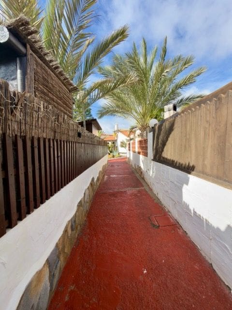 2 slaapkamer Huis te koop in Parque Holandes met zwembad - € 210.000 (Ref: 9554578)