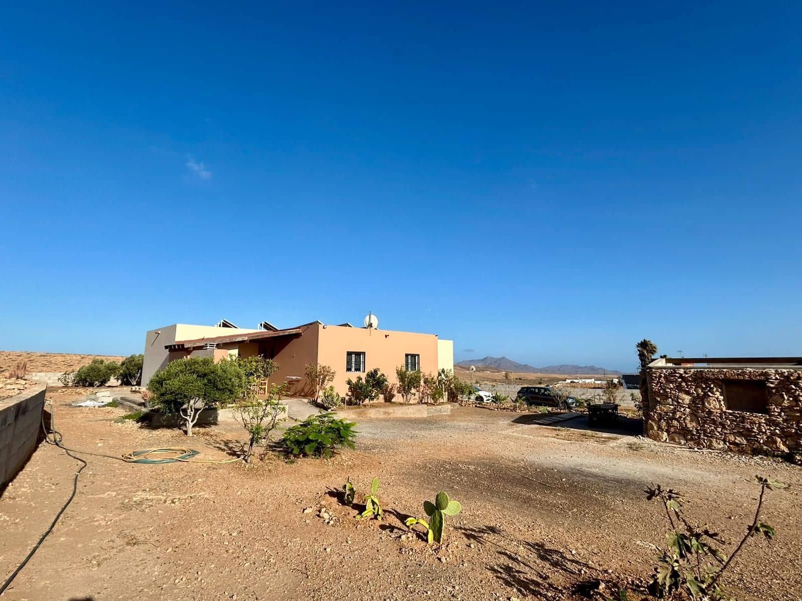 4 soveværelse Finca/Landehus til salg i Tuineje - € 425.000 (Ref: 9560926)