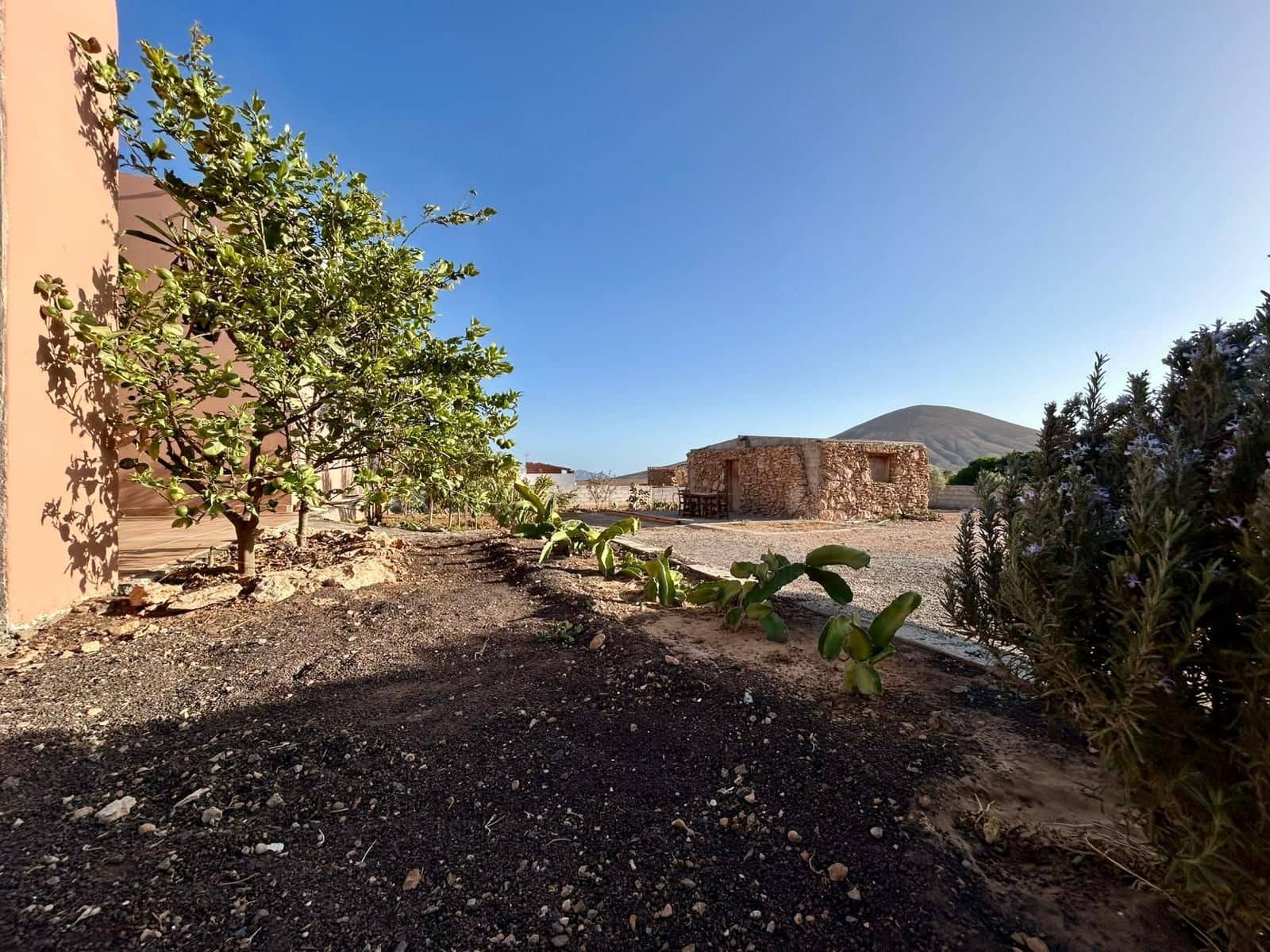 4 soveværelse Finca/Landehus til salg i Tuineje - € 425.000 (Ref: 9560926)