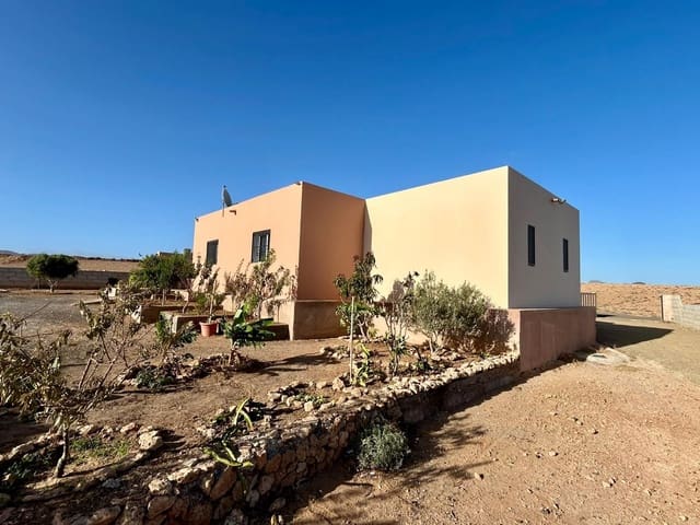 4 soveværelse Finca/Landehus til salg i Tuineje - € 425.000 (Ref: 9560926)