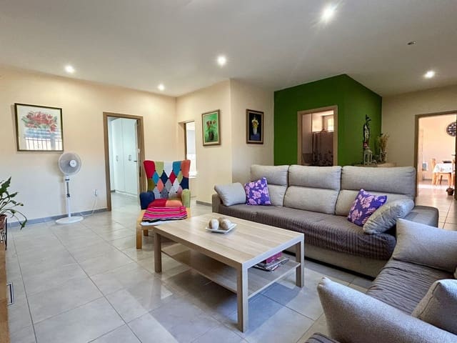 4 soveværelse Finca/Landehus til salg i Tuineje - € 425.000 (Ref: 9560926)