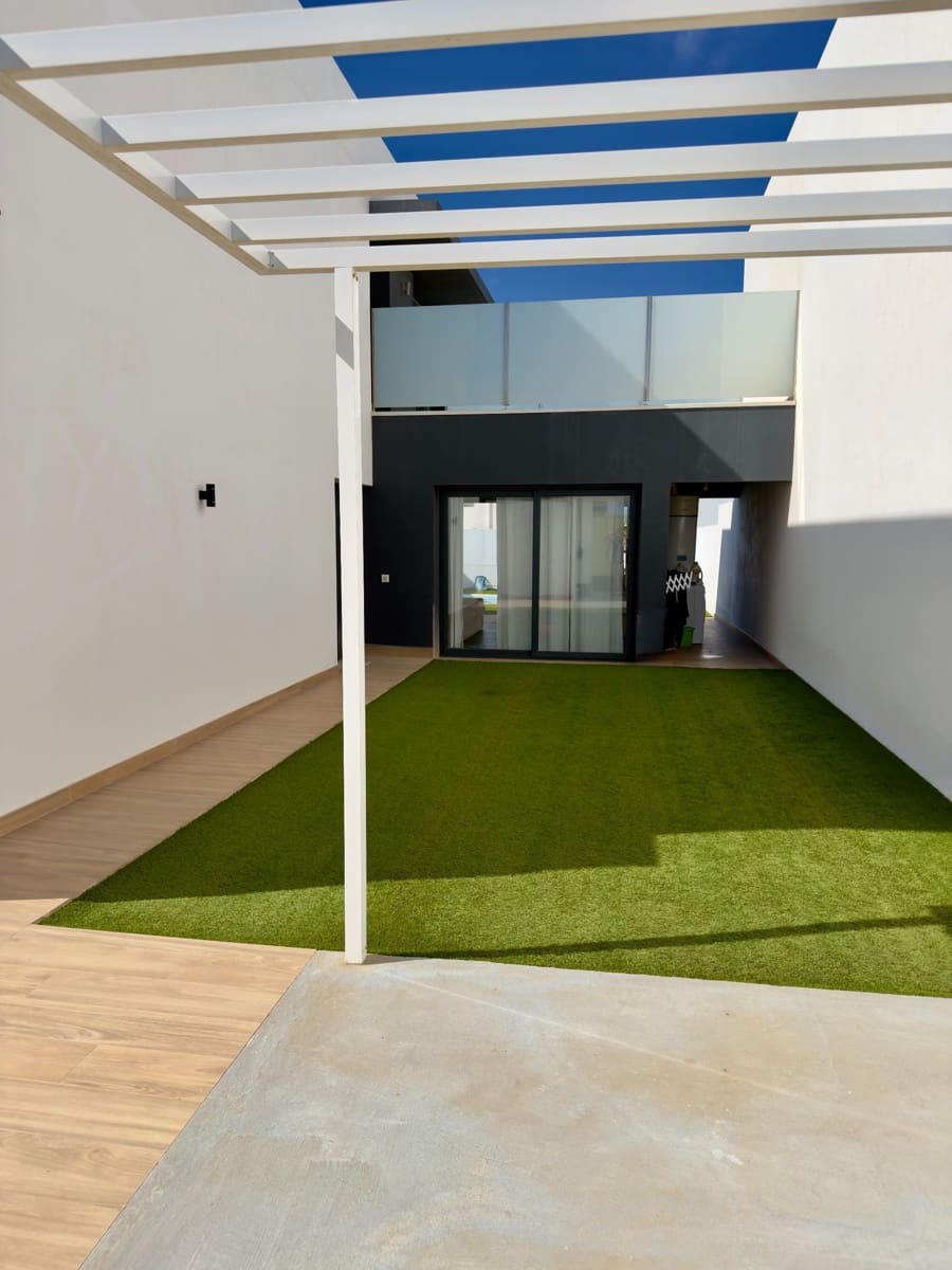 3 soverom Villa til salgs i La Oliva med svømmebasseng - € 445 000 (Ref: 9570678)