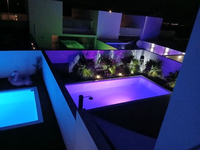 3 soverom Villa til salgs i La Oliva med svømmebasseng - € 445 000 (Ref: 9570678)