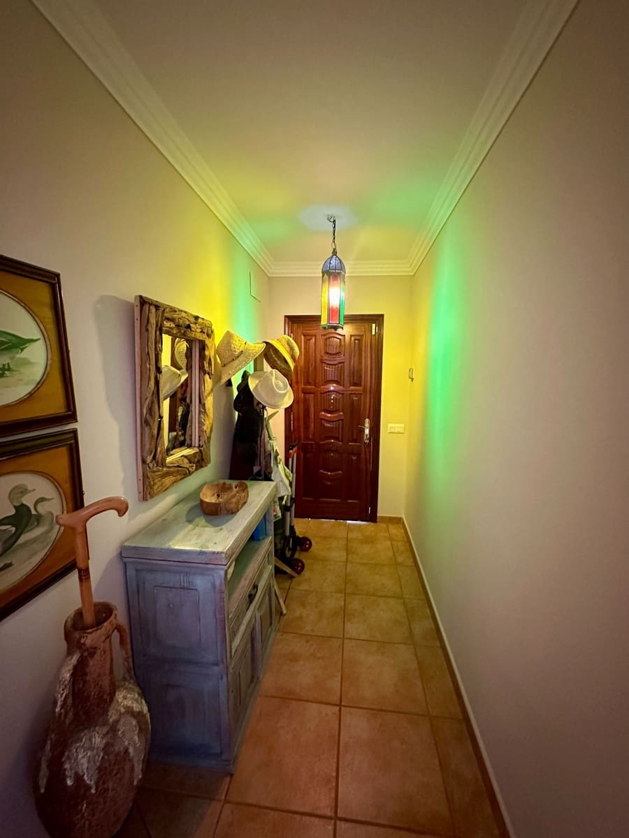 4 makuuhuone Huvila myytävänä paikassa Caleta de Fuste mukana uima-altaan 
autotalli - 950 000 € (Ref: 9573975)