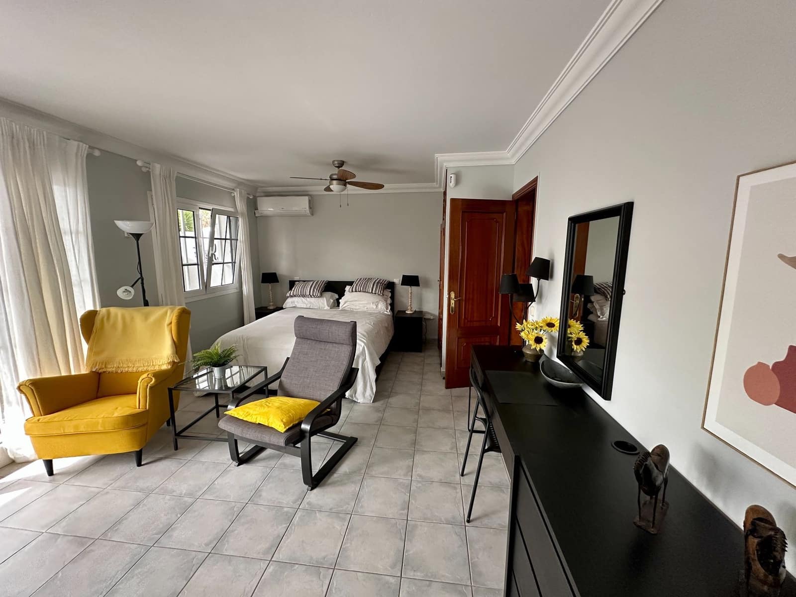 4 makuuhuone Huvila myytävänä paikassa Caleta de Fuste mukana uima-altaan 
autotalli - 950 000 € (Ref: 9573975)