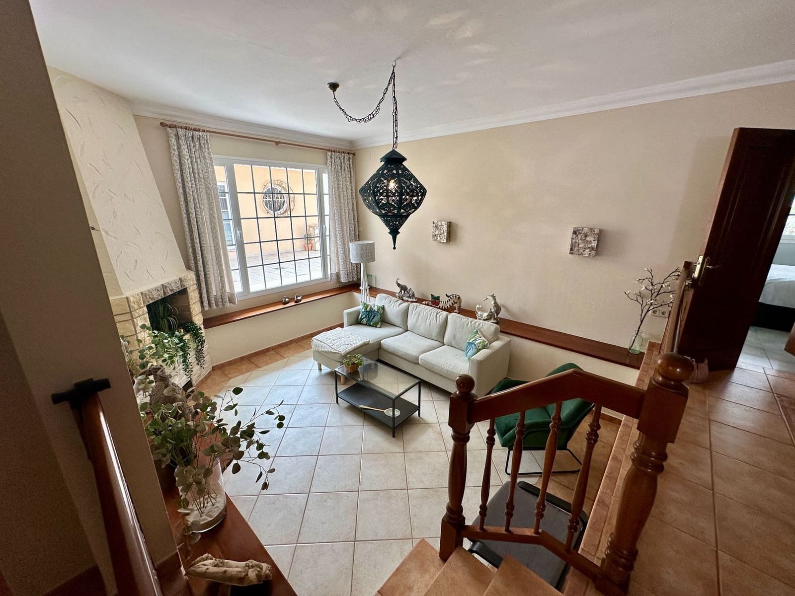 4 makuuhuone Huvila myytävänä paikassa Caleta de Fuste mukana uima-altaan 
autotalli - 950 000 € (Ref: 9573975)