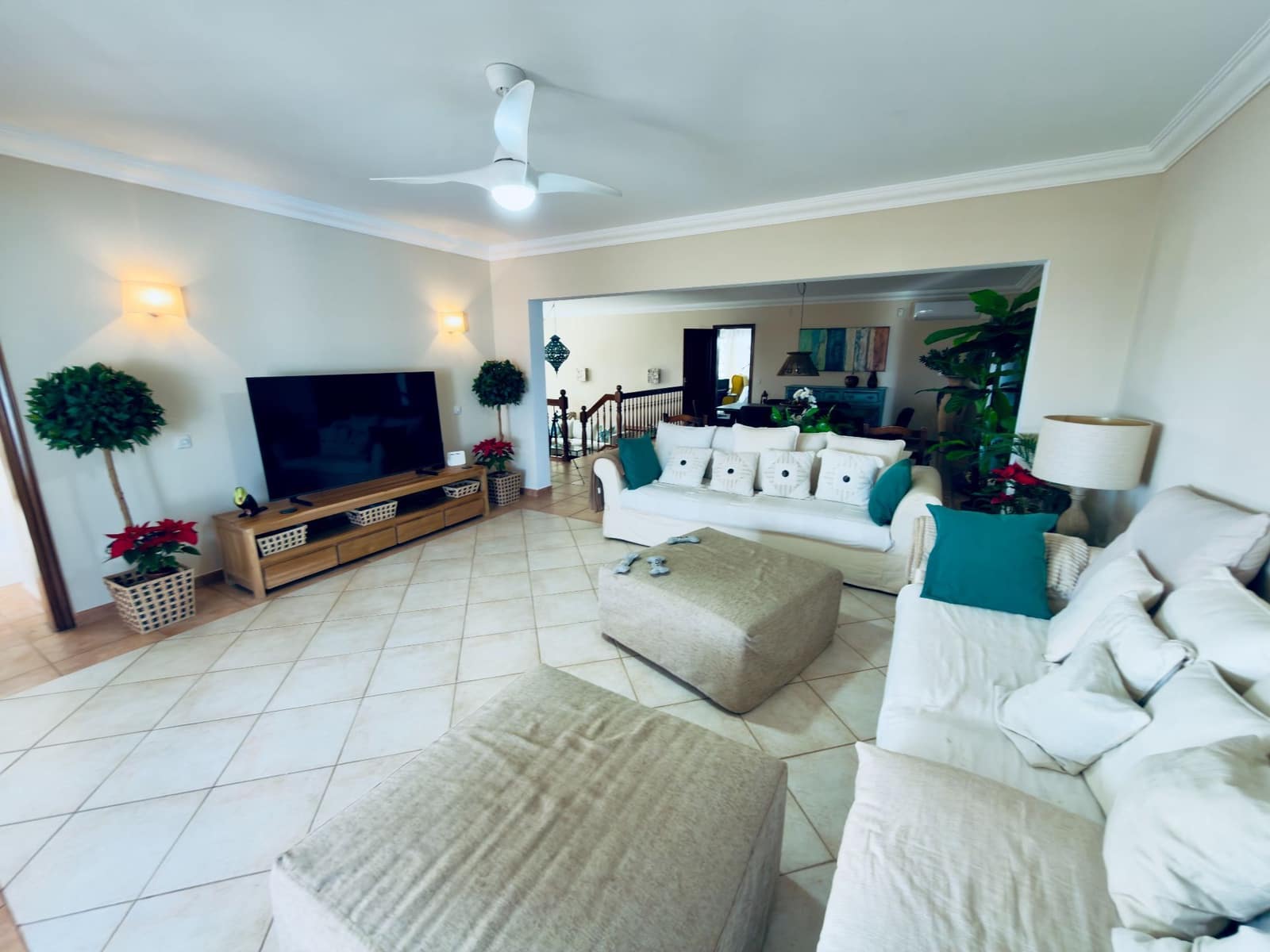 4 Zimmer Villa zu verkaufen in Caleta de Fuste mit Pool Garage - 890.000 € (Ref: 9573975)