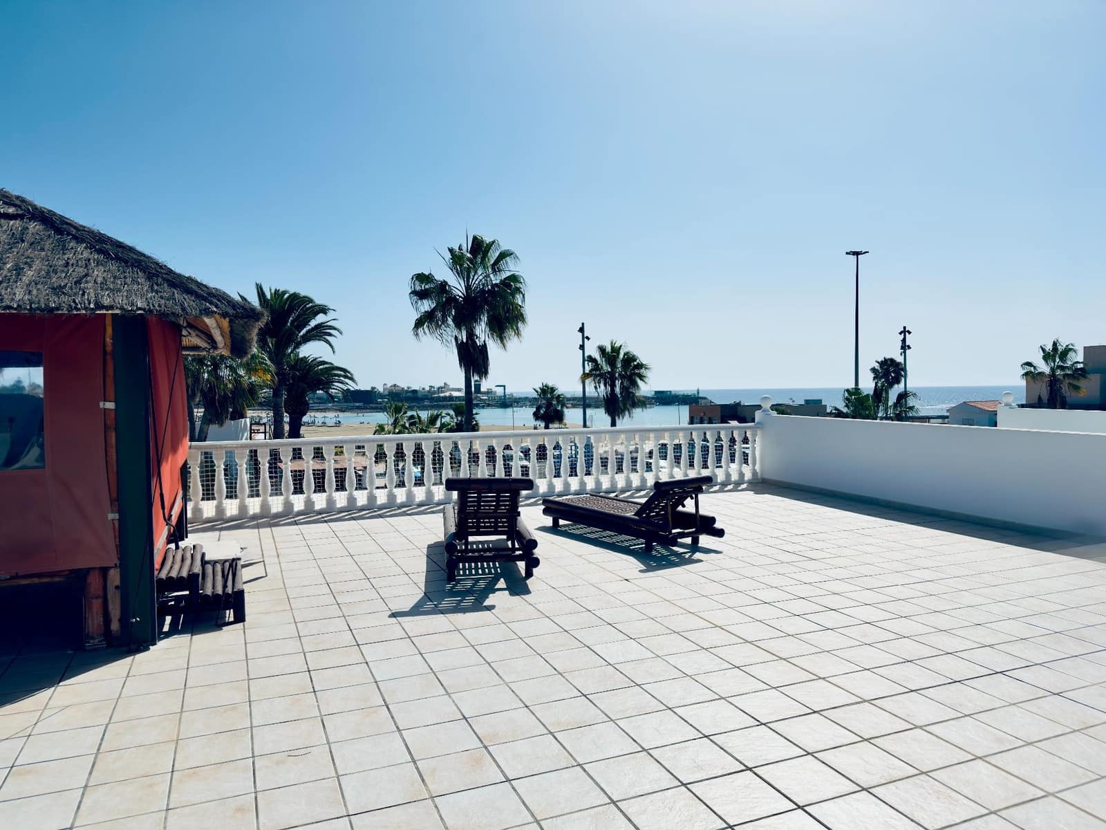 4 Zimmer Villa zu verkaufen in Caleta de Fuste mit Pool Garage - 890.000 € (Ref: 9573975)