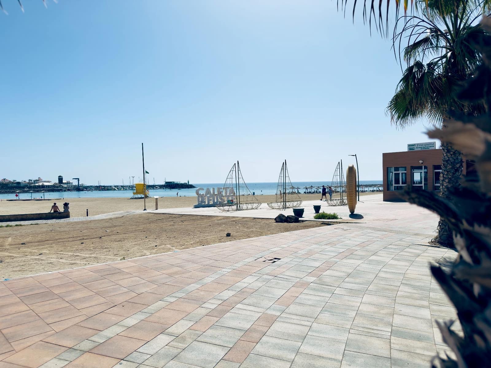 4 Zimmer Villa zu verkaufen in Caleta de Fuste mit Pool Garage - 890.000 € (Ref: 9573975)