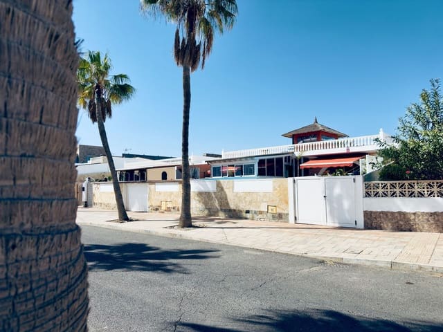 4 quarto Moradia para venda em Caleta de Fuste, Antigua com piscina garagem - 950 000 € (Ref: 9573975)