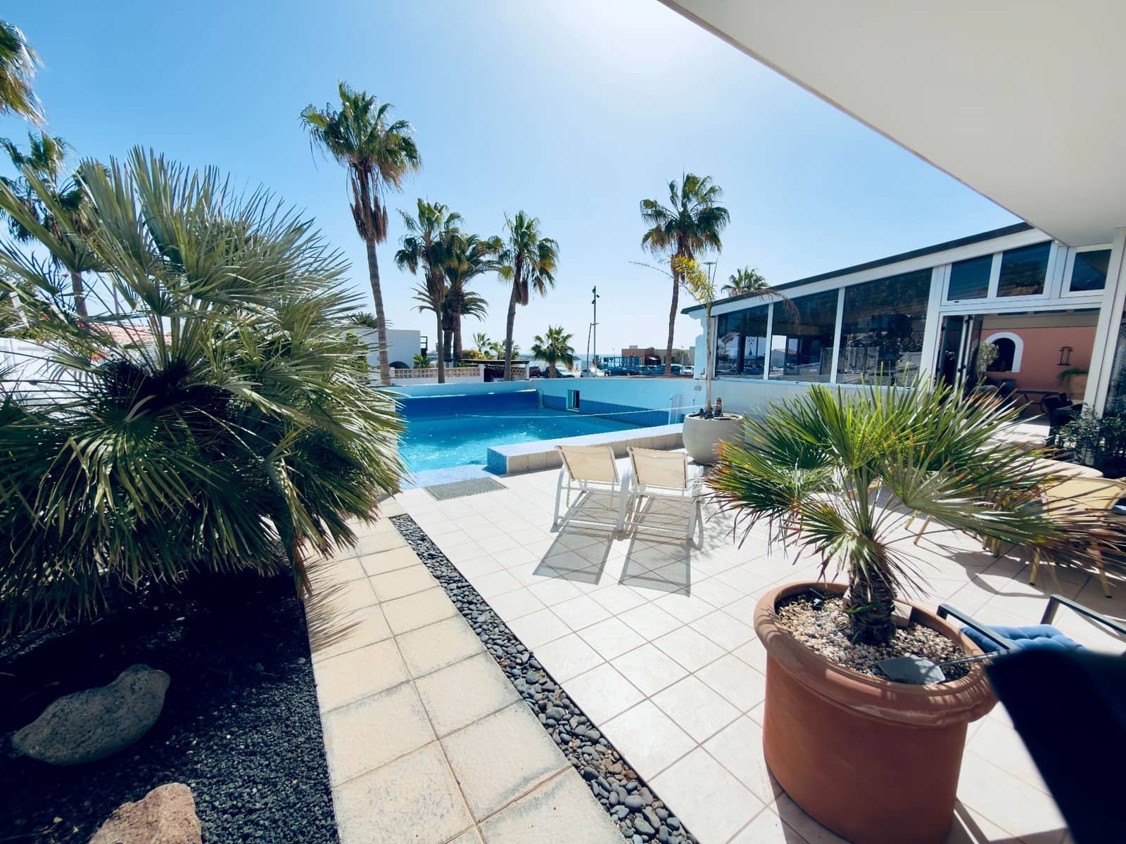 4 Zimmer Villa zu verkaufen in Caleta de Fuste mit Pool Garage - 890.000 € (Ref: 9573975)