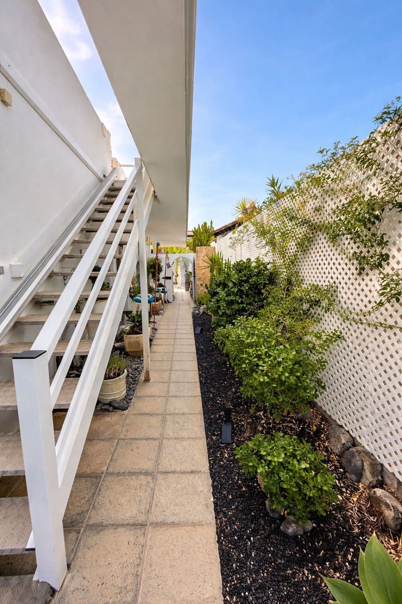 4 sovrum Villa till salu i Caleta de Fuste med pool garage - 890 000 € (Ref: 9573975)