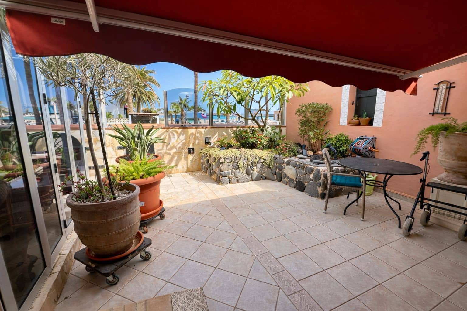 4 sovrum Villa till salu i Caleta de Fuste med pool garage - 890 000 € (Ref: 9573975)