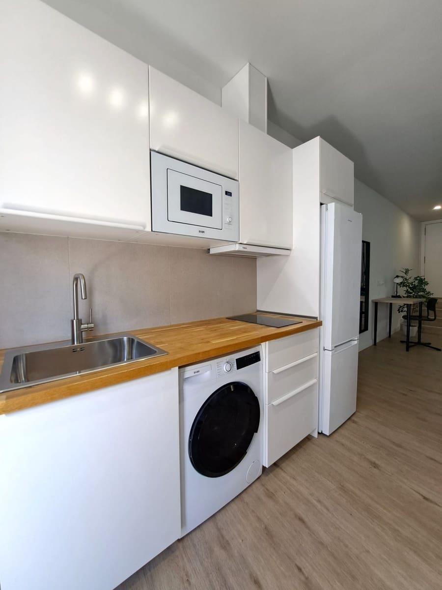 1 bedroom Apartment for sale in Corralejo with pool - € 205,000 (Ref: 9590731)