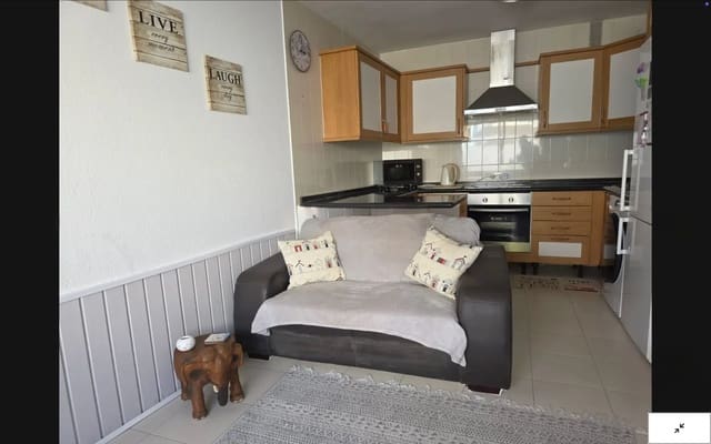 Piso de 2 habitaciones en El Cotillo, La Oliva en venta - 179.000 € (Ref: 9601035)