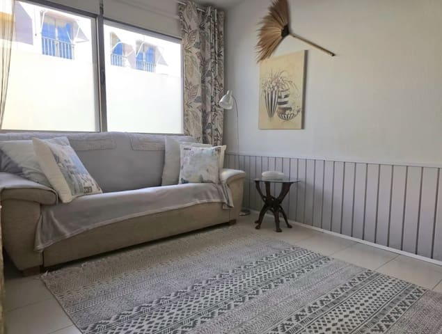 Piso de 2 habitaciones en El Cotillo, La Oliva en venta - 179.000 € (Ref: 9601035)