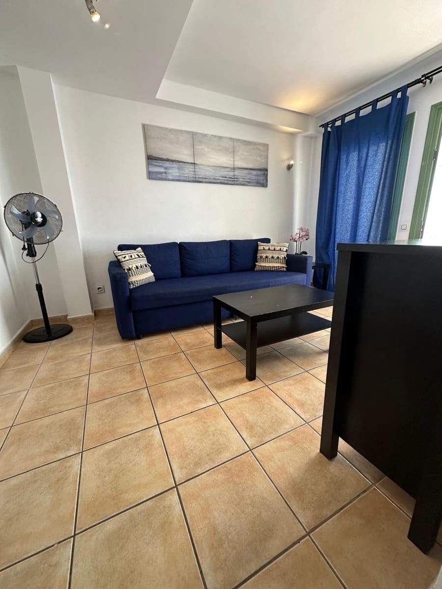 2 soveværelse Lejlighed til salg i Caleta de Fuste med swimmingpool - € 190.000 (Ref: 9618976)