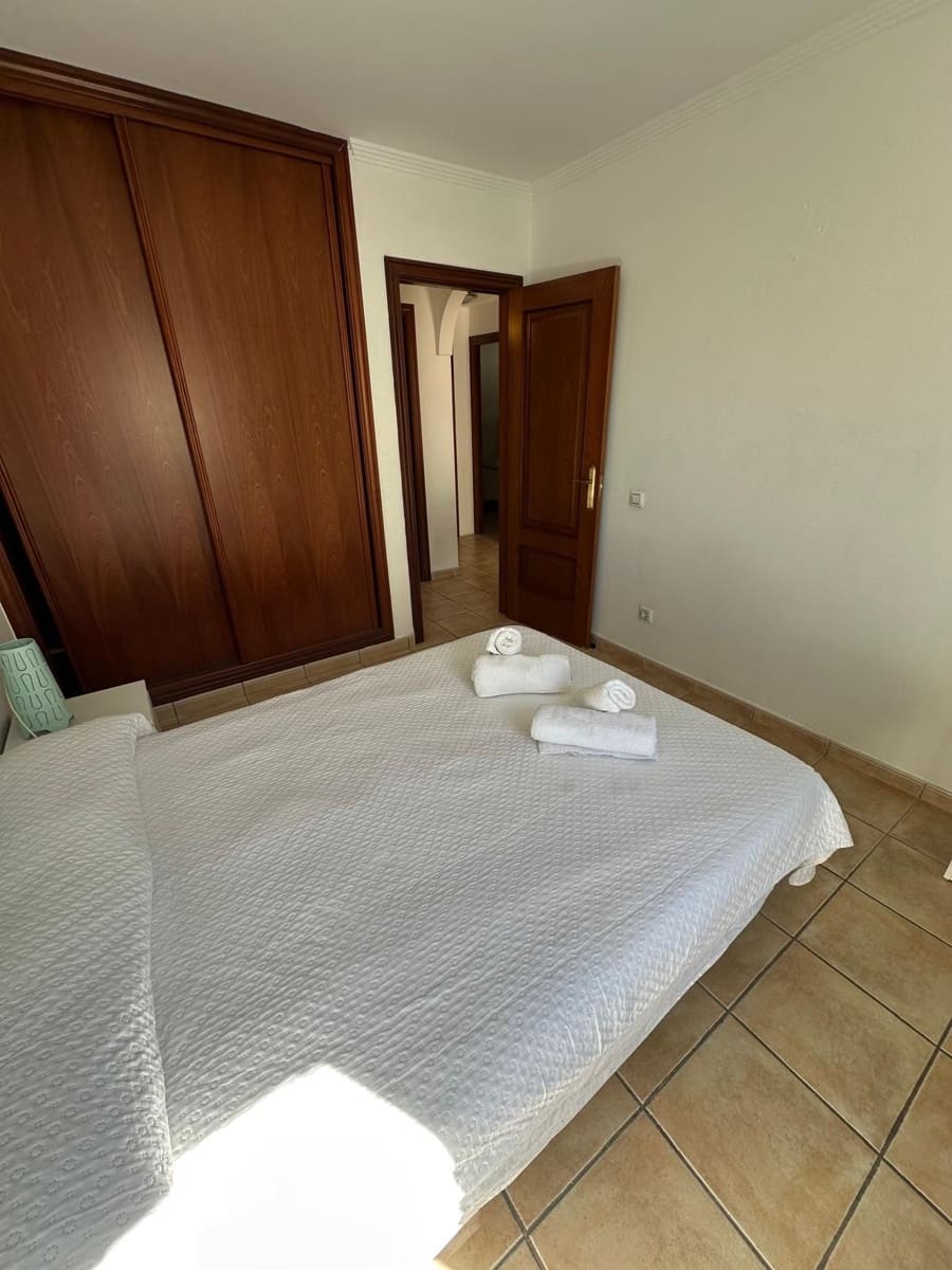 2 soveværelse Lejlighed til salg i Caleta de Fuste med swimmingpool - € 190.000 (Ref: 9618976)