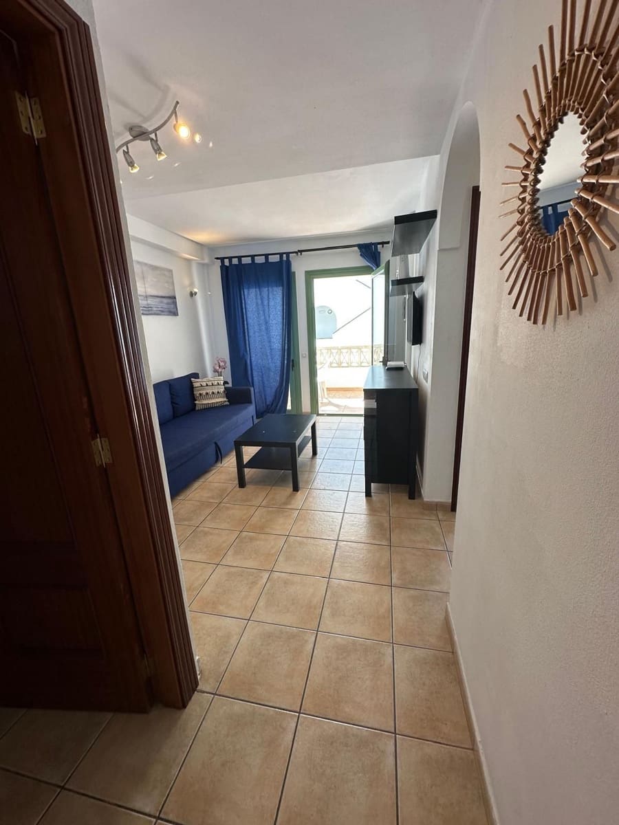 2 soveværelse Lejlighed til salg i Caleta de Fuste med swimmingpool - € 190.000 (Ref: 9618976)