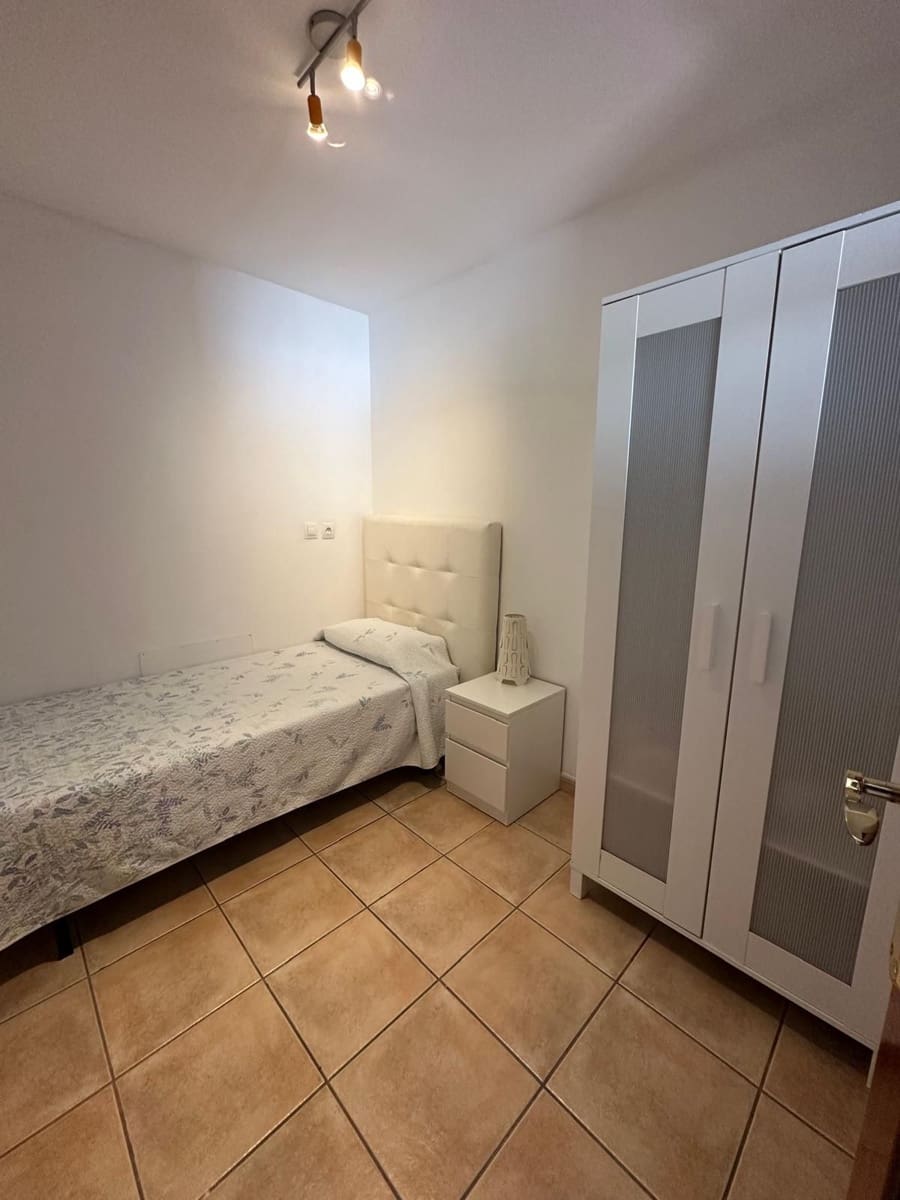 2 soveværelse Lejlighed til salg i Caleta de Fuste med swimmingpool - € 190.000 (Ref: 9618976)