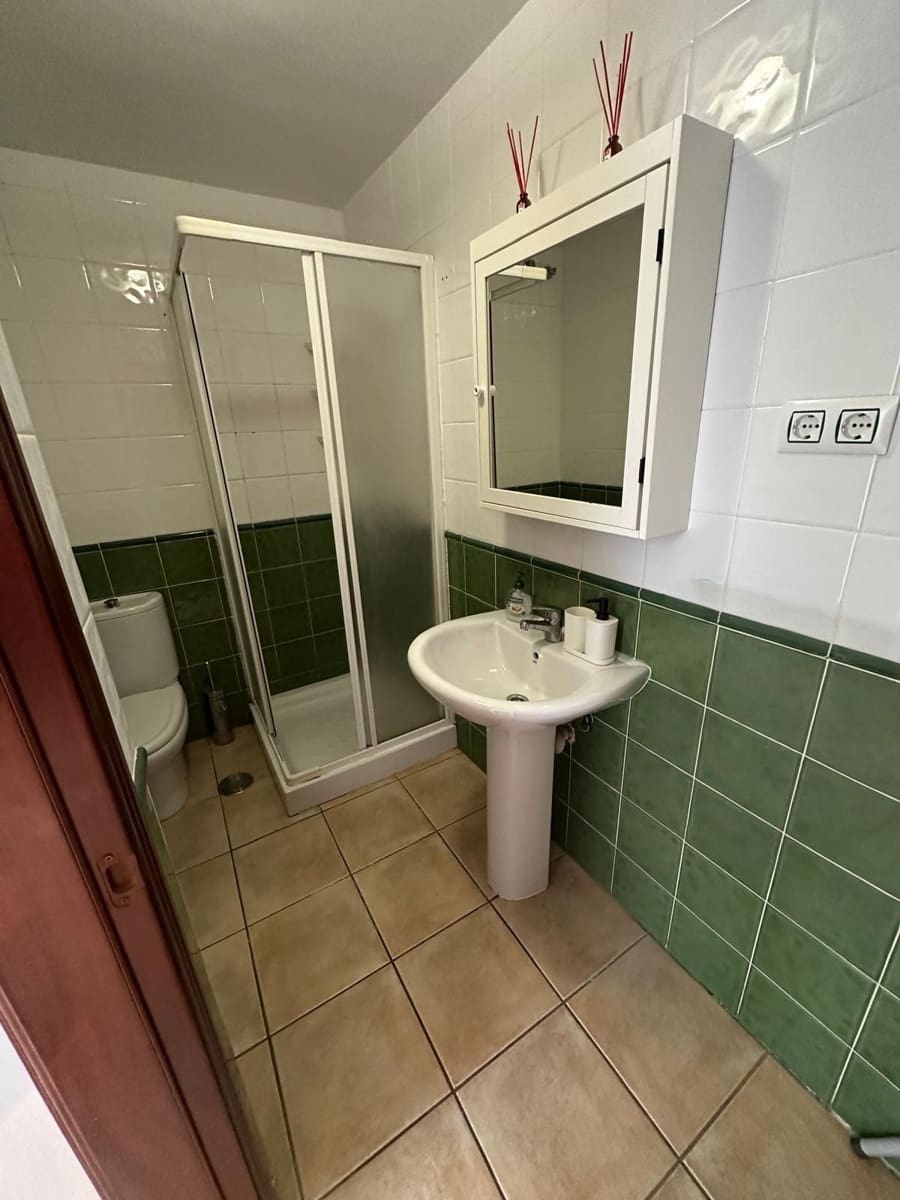 2 soveværelse Lejlighed til salg i Caleta de Fuste med swimmingpool - € 190.000 (Ref: 9618976)