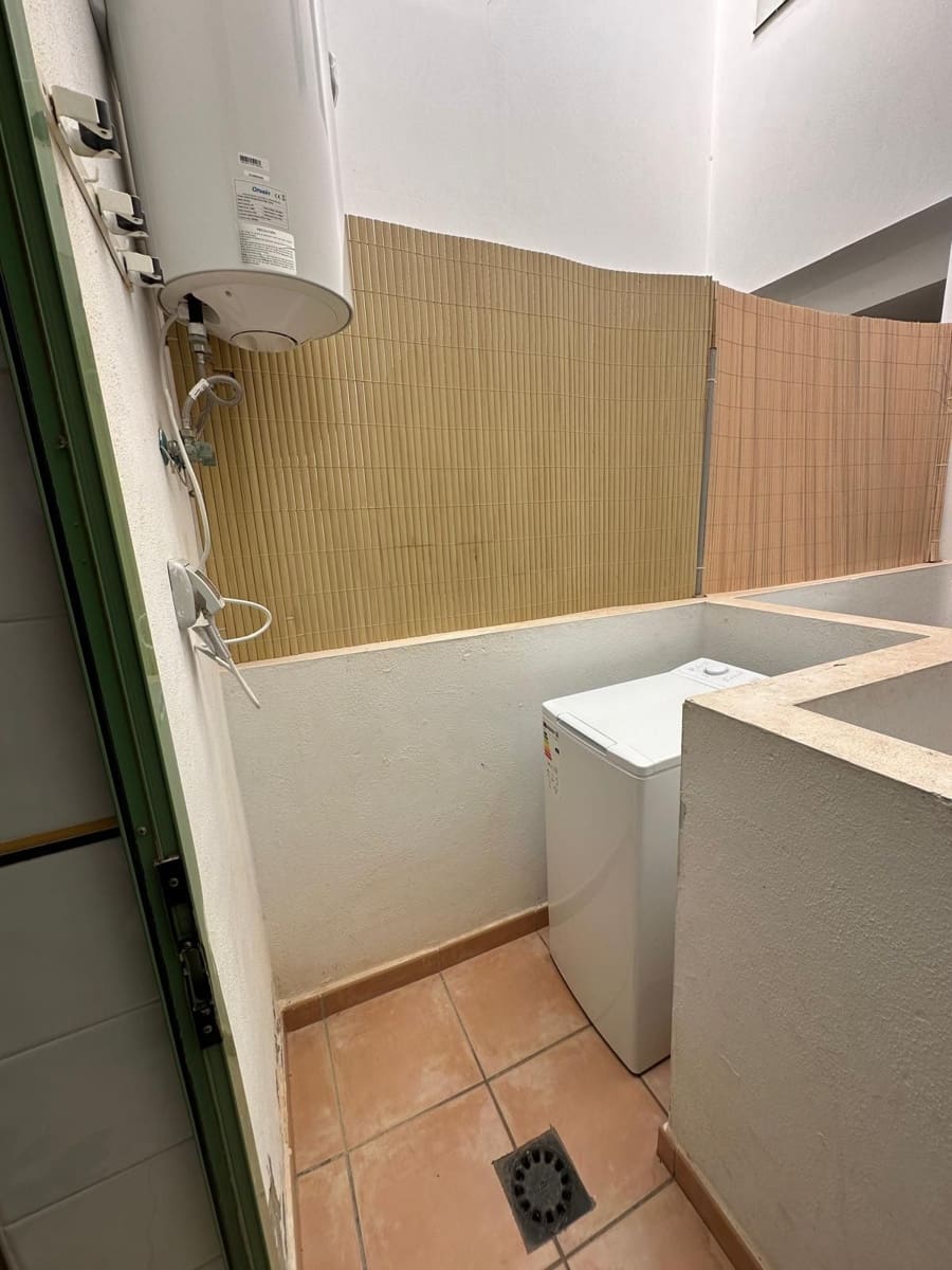 2 soveværelse Lejlighed til salg i Caleta de Fuste med swimmingpool - € 190.000 (Ref: 9618976)