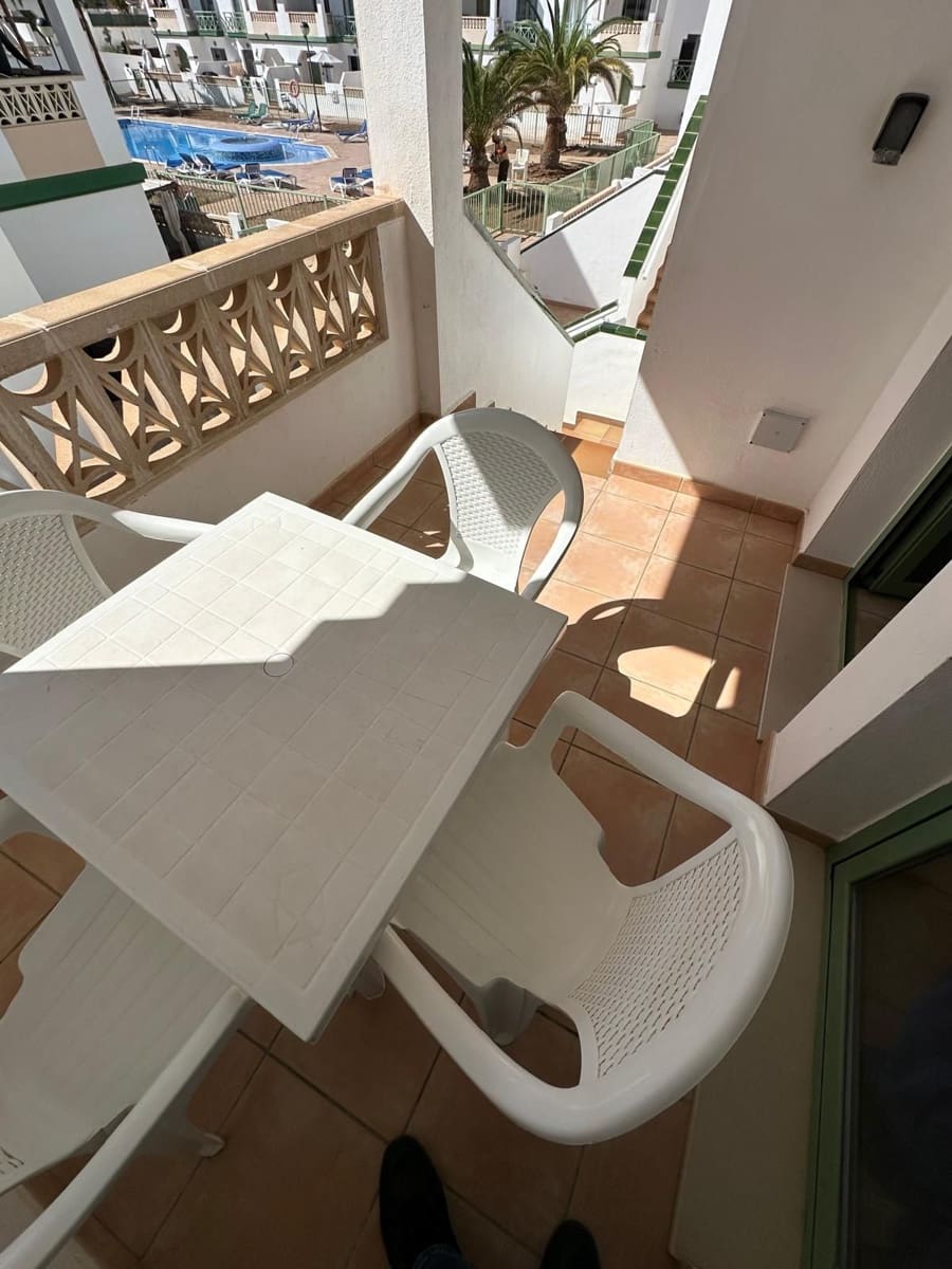 2 soveværelse Lejlighed til salg i Caleta de Fuste med swimmingpool - € 190.000 (Ref: 9618976)