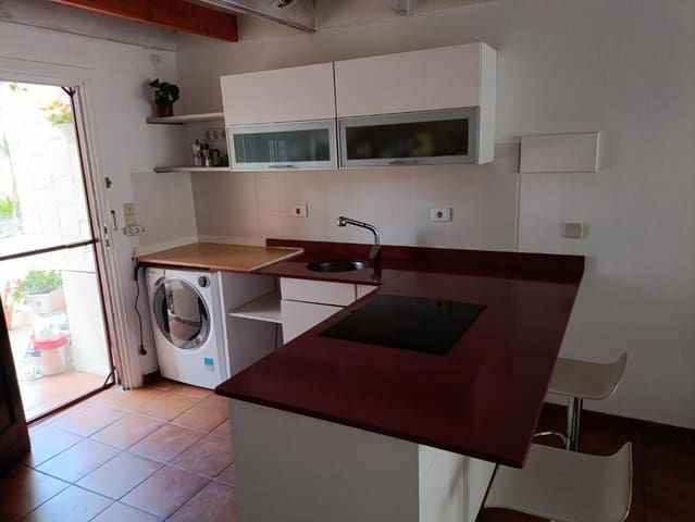 1 soveværelse Byhus til salg i Parque Holandés, La Oliva med swimmingpool - € 170.000 (Ref: 9633904)