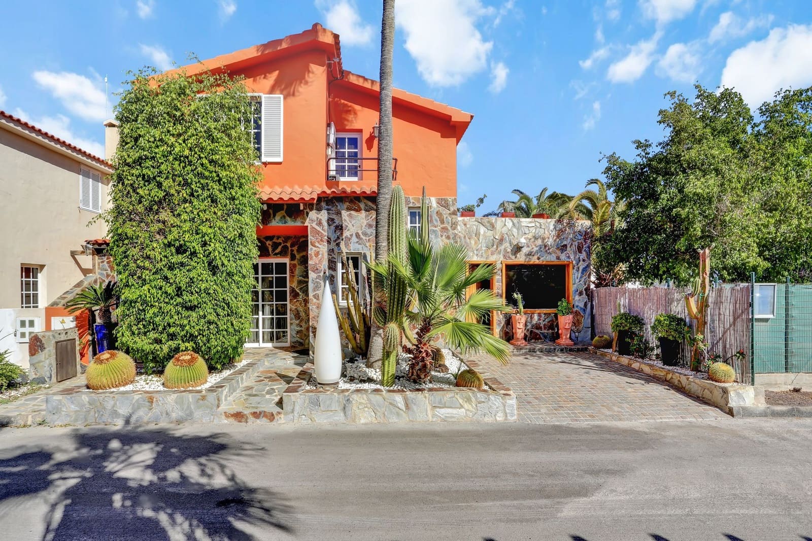 3 camera da letto Villa in vendita in Parque Holandes con piscina garage - 550.000 € (Rif: 9636470)