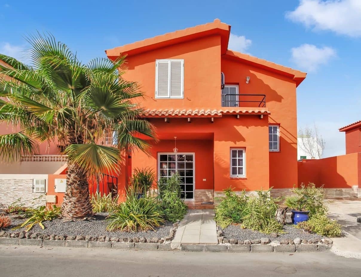 3 soverom Villa til salgs i Parque Holandes med svømmebasseng garasje - € 450 000 (Ref: 9636471)