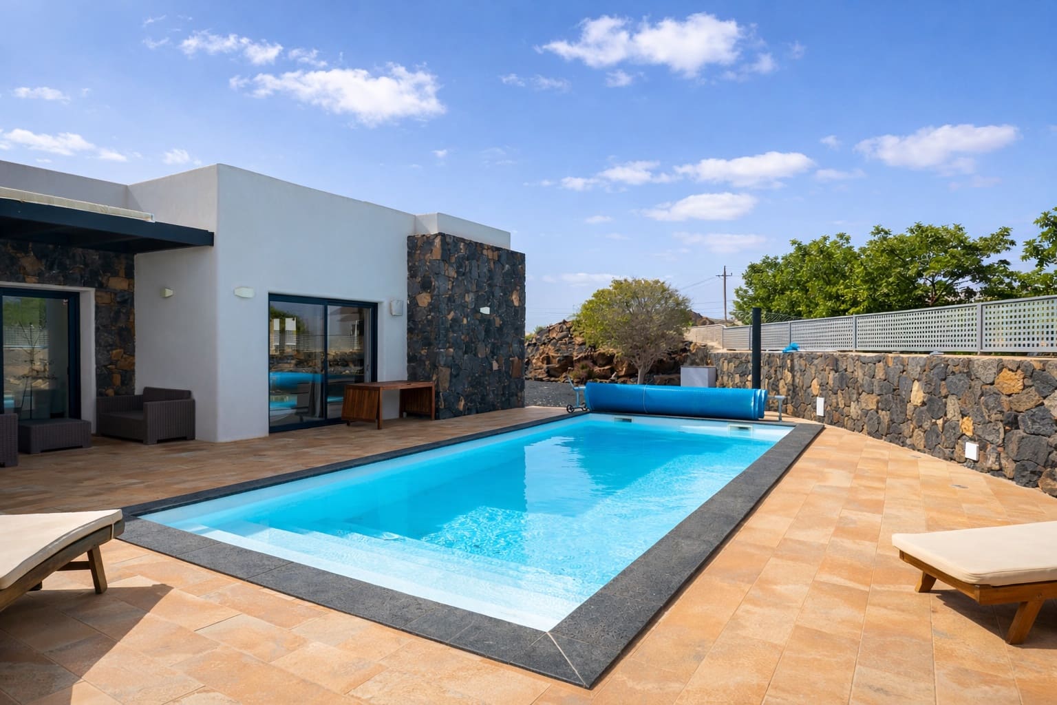 3 soveværelse Villa til salg i Lajares med swimmingpool garage - € 1.600.000 (Ref: 9643783)