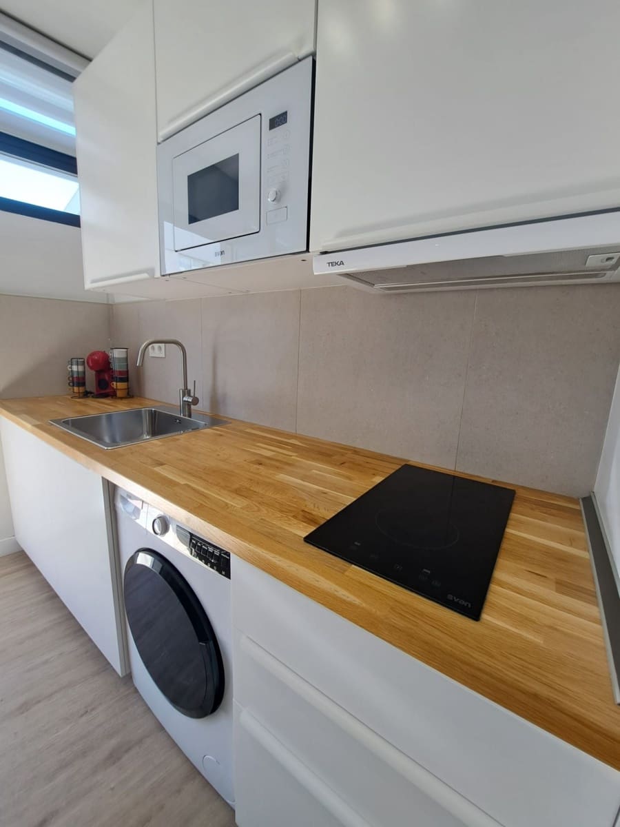 Studio for sale in Corralejo with pool - € 205,000 (Ref: 9643783)