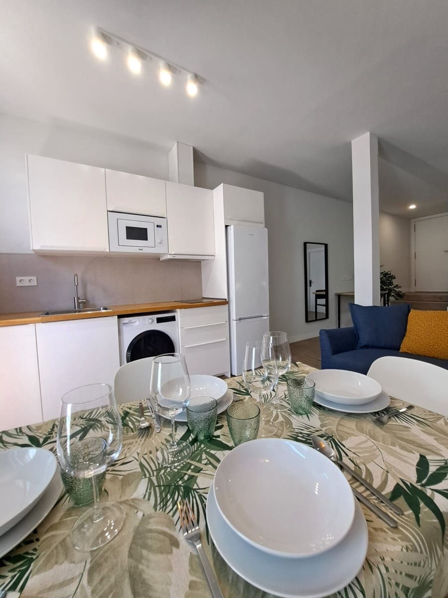 Studio for sale in Corralejo with pool - € 205,000 (Ref: 9643783)