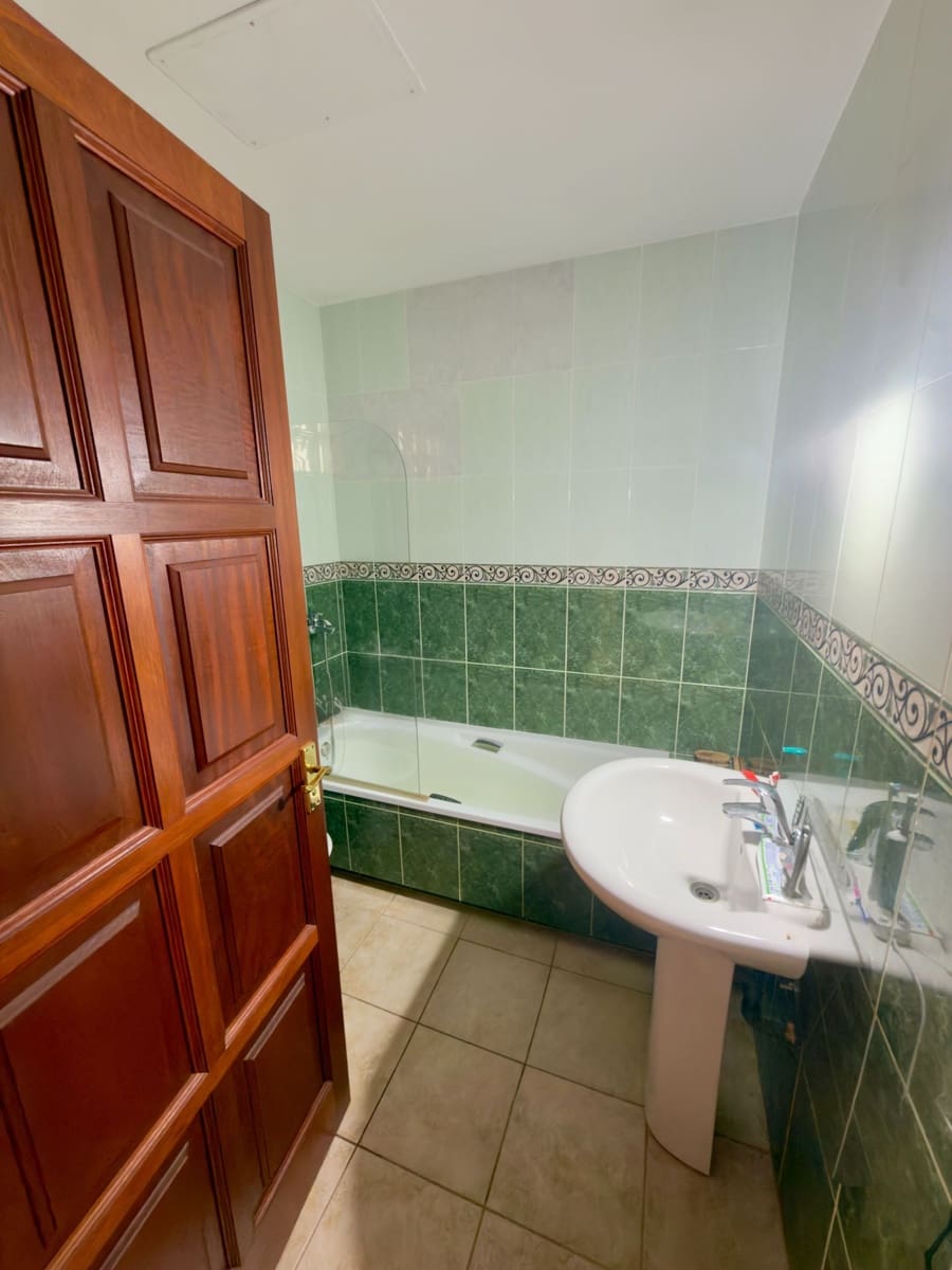 8 soveværelse Villa til salg i El Cotillo med garage - € 800.000 (Ref: 9658359)