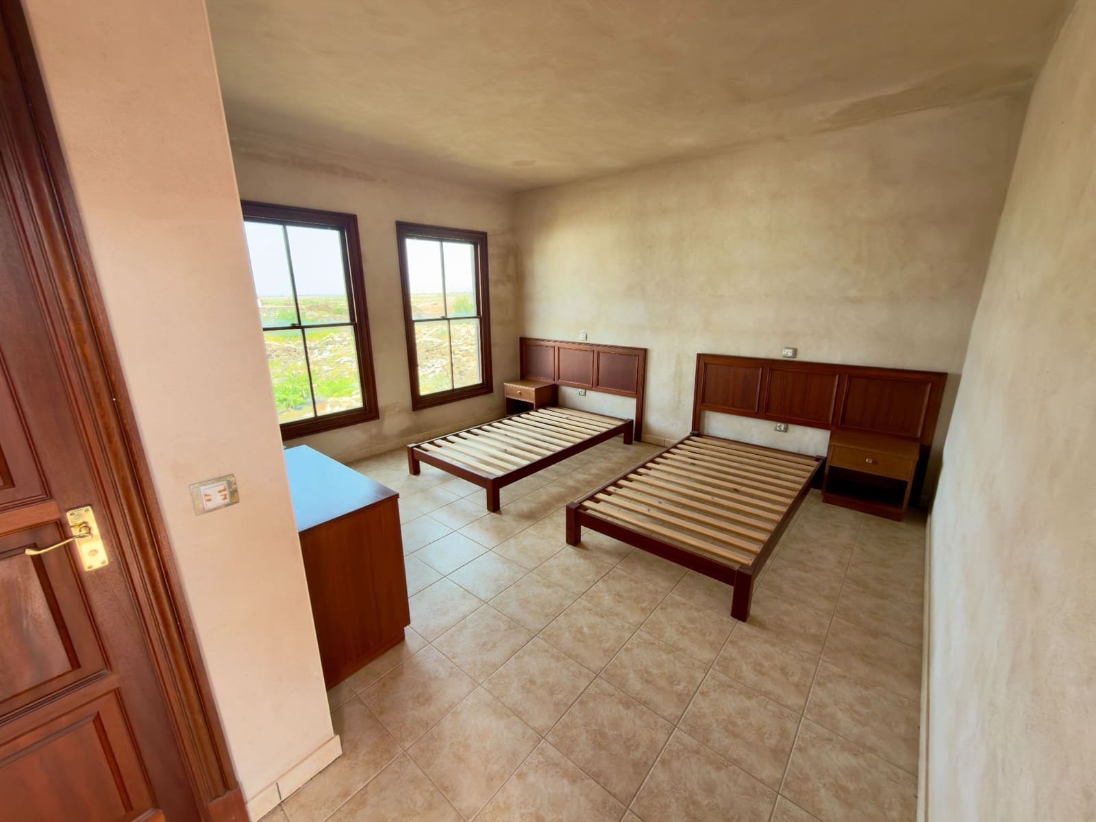 8 soveværelse Villa til salg i El Cotillo med garage - € 800.000 (Ref: 9658359)