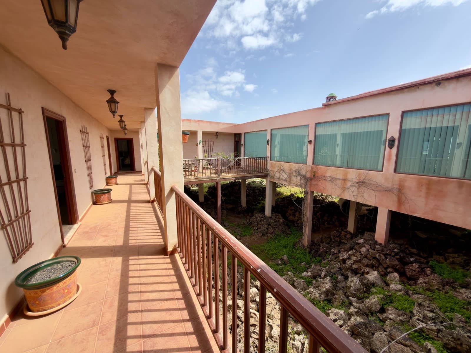 8 soveværelse Villa til salg i El Cotillo med garage - € 800.000 (Ref: 9658359)