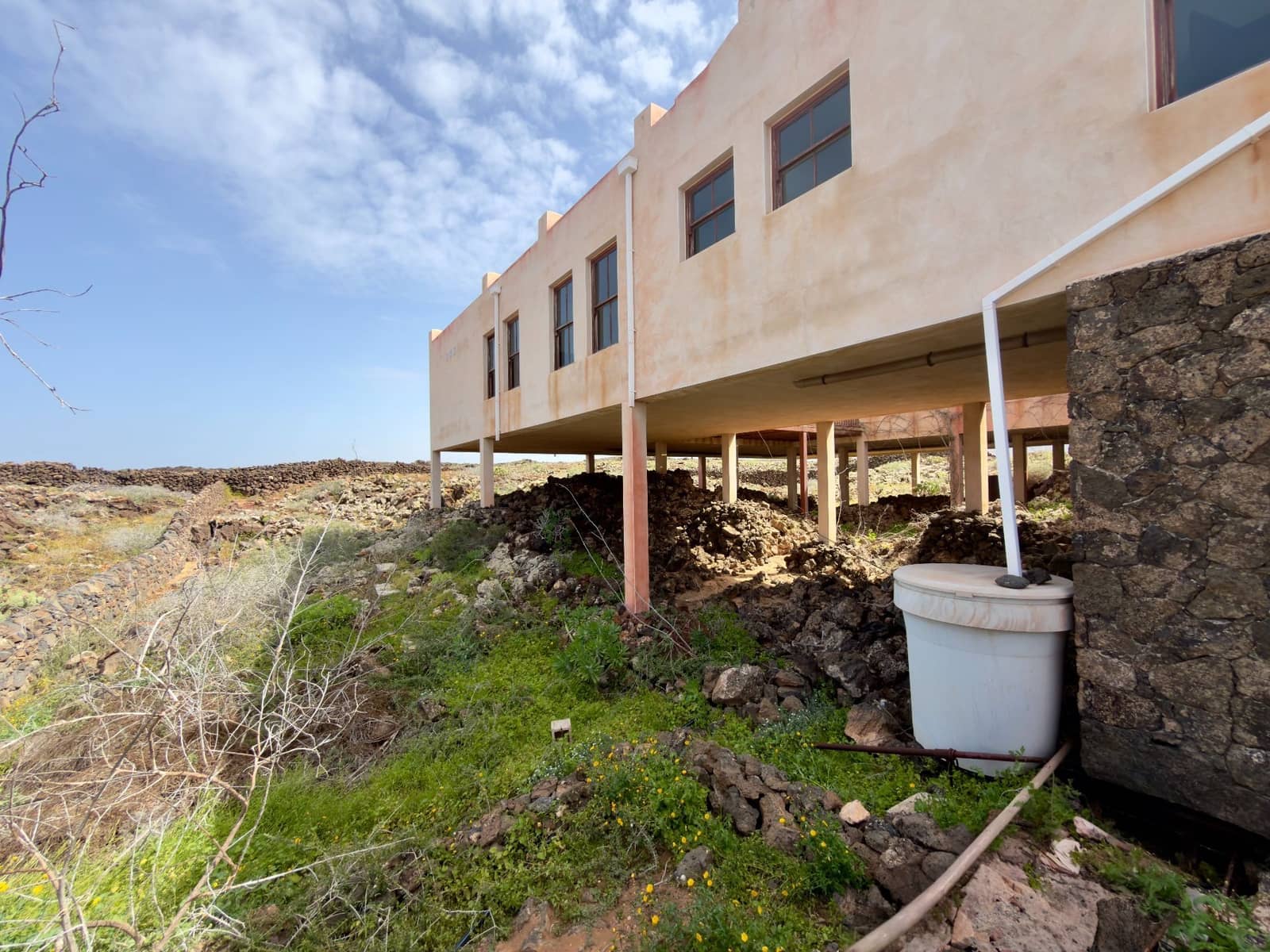 8 soveværelse Villa til salg i El Cotillo med garage - € 800.000 (Ref: 9658359)