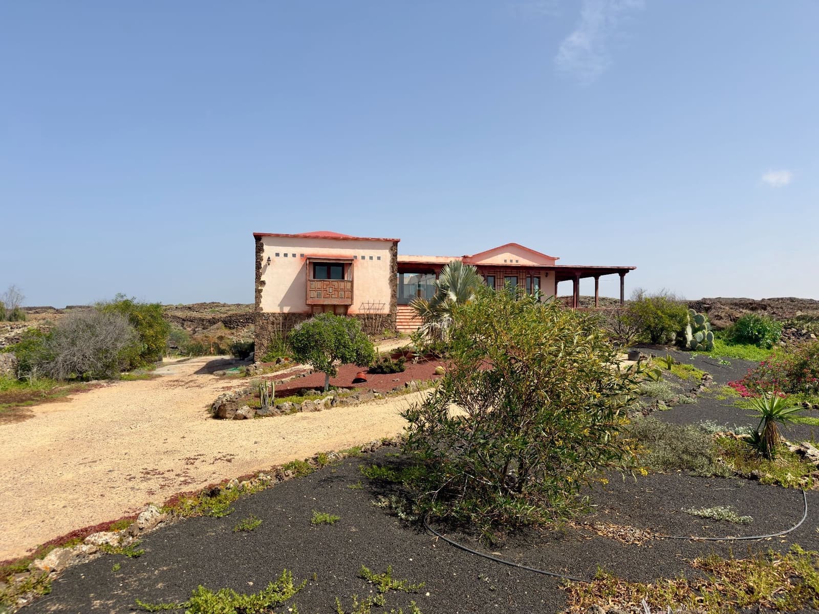 8 soveværelse Villa til salg i El Cotillo med garage - € 800.000 (Ref: 9658359)