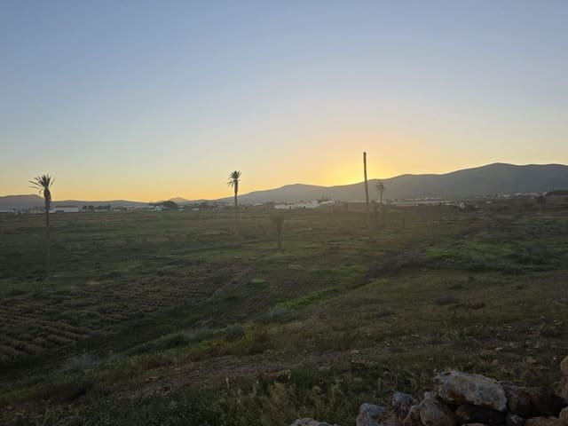 Finca/Maison de Campagne à vendre à Antigua - 95 000 € (Ref: 9669998)