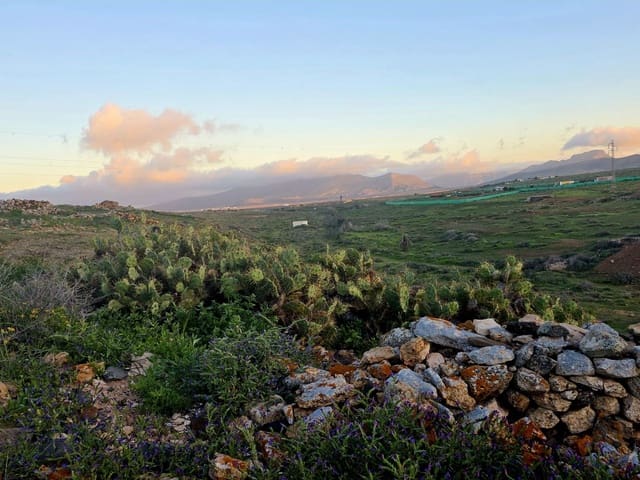 Finca/Maison de Campagne à vendre à Antigua - 95 000 € (Ref: 9669998)