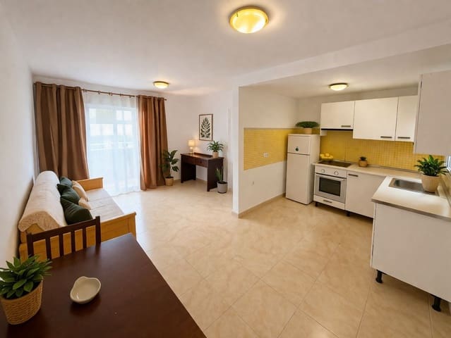 2 soverom Leilighet til salgs i El Matorral, Puerto del Rosario - € 167 000 (Ref: 9690041)