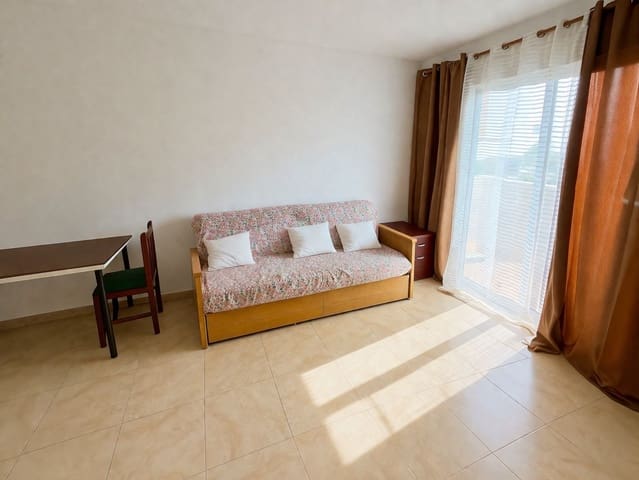 2 soverom Leilighet til salgs i El Matorral, Puerto del Rosario - € 167 000 (Ref: 9690041)