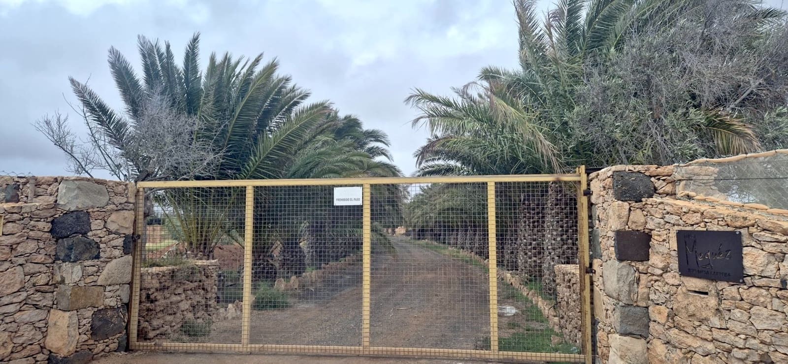 Undeveloped Land for sale in Antigua - € 450,000 (Ref: 9704544)