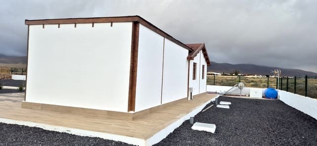 2 Zimmer Doppelhaus zu verkaufen in Antigua - 230.000 € (Ref: 9704545)